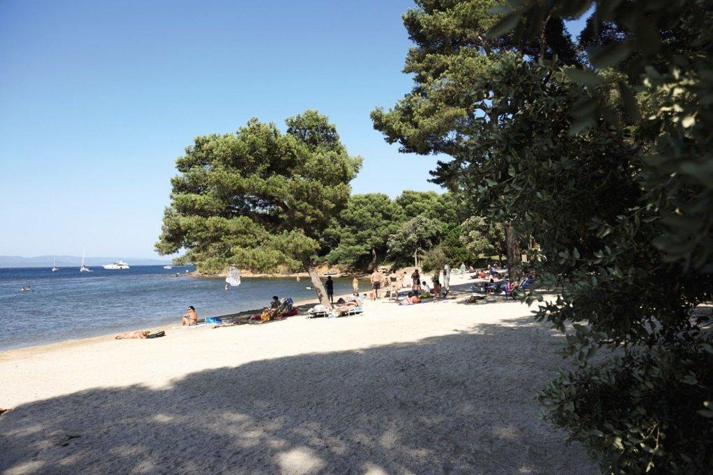 Belambra Clubs Presqu'Ile De Giens - Les Criques Hotel Hyeres Ngoại thất bức ảnh